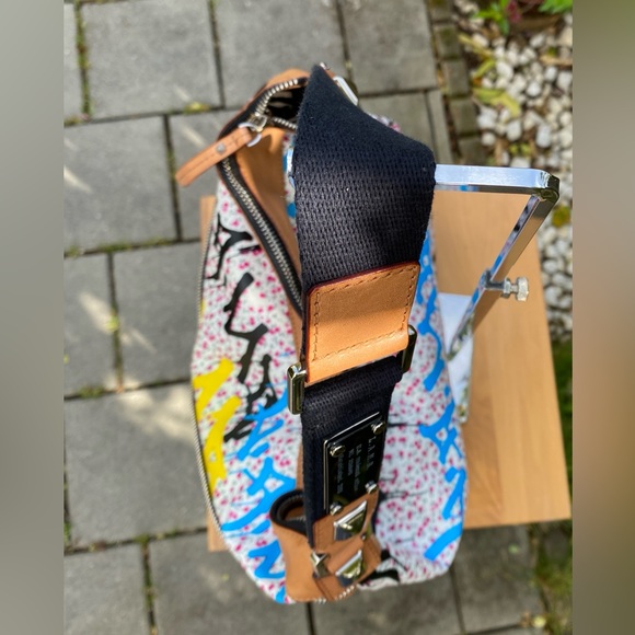 L.A.M.B Gwen Stefani Graffiti Zipper Large Leather,PVC Tote Shoulder Bag - Picture 14 of 16